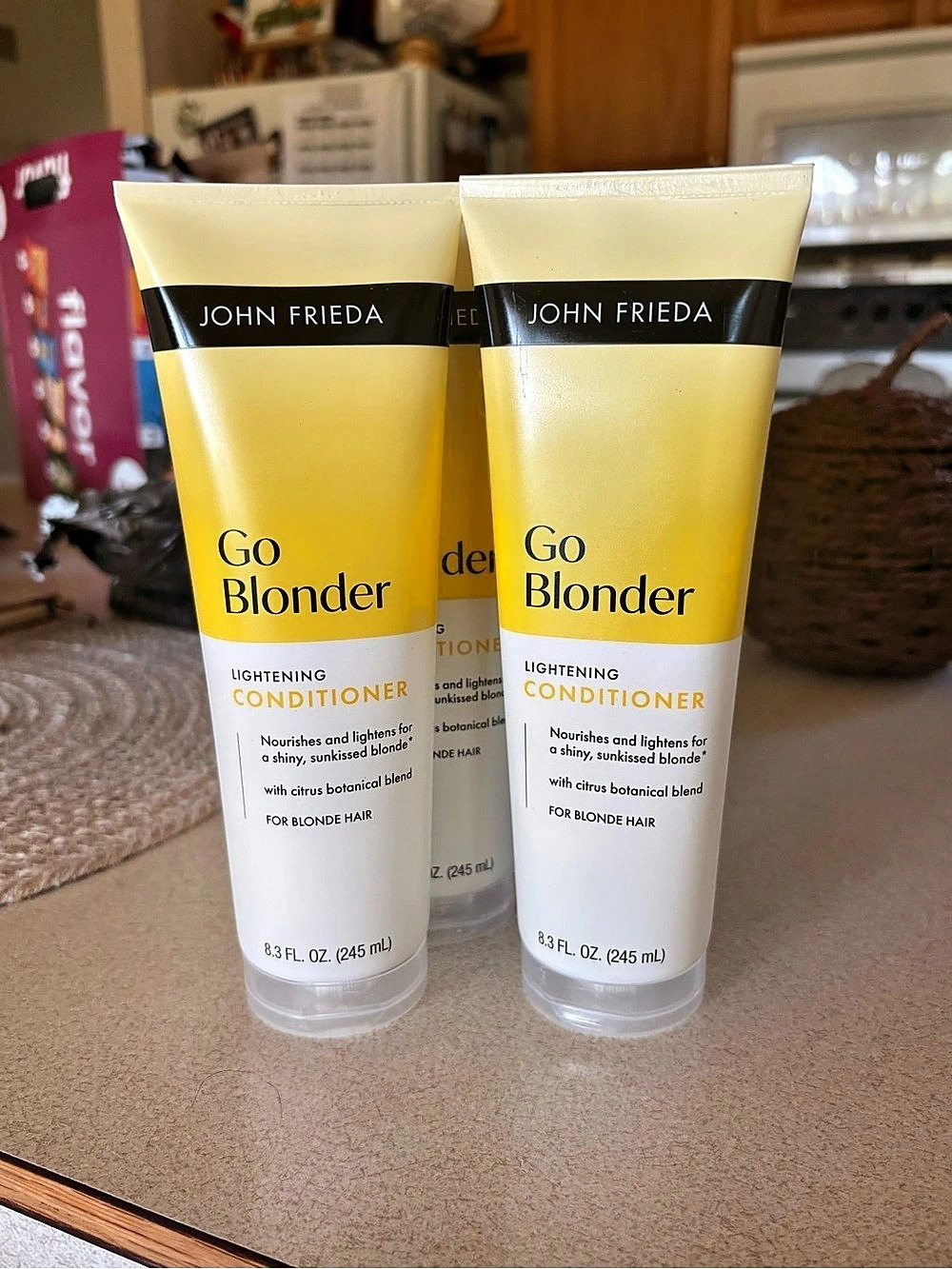 John Frieda Go Blonder Lightening Conditioner 1 item